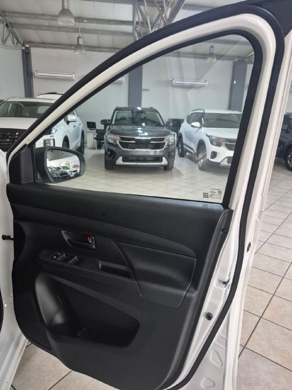 2026-Suzuki-Ertiga-15-GA image:11