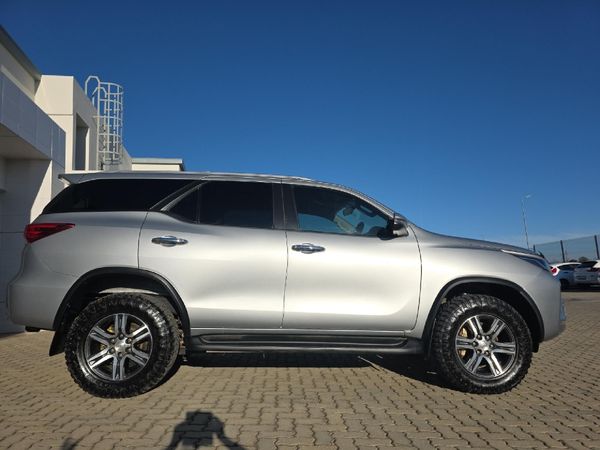 2022-Toyota-Fortuner-24-GD-6-Raised-Body image:2