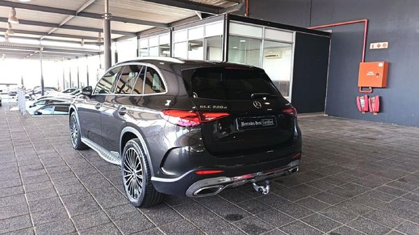 2025-Mercedes-Benz-GLC-220D-4Matic image:4