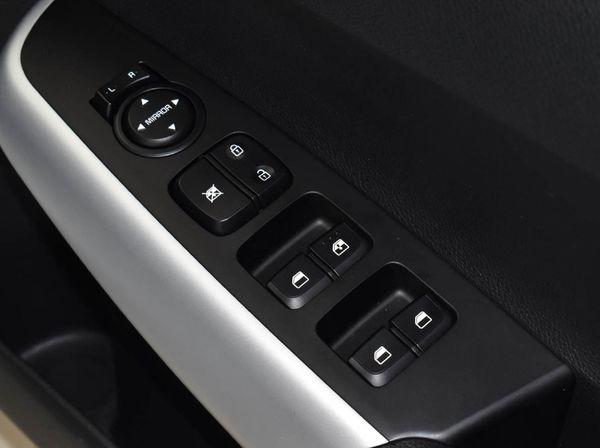 2022-Kia-Picanto-10-Street-Auto image:20