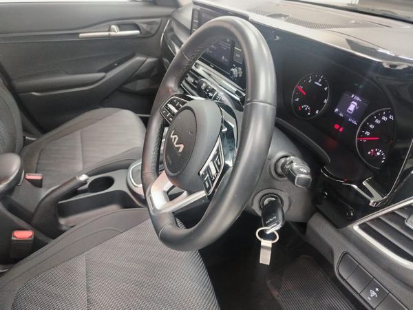 2023-Kia-Seltos-15D-EX-Auto image:8