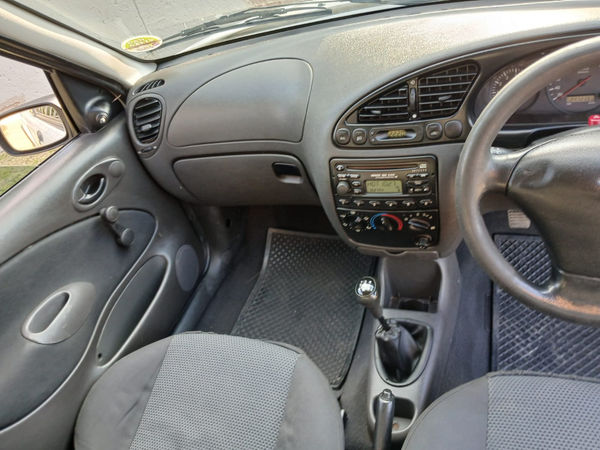 2006-Ford-Bantam-16i-XLT image:12