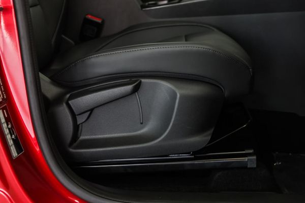 2026-MG-ZS-PRO-15T-Com-CVT-Auto image:9