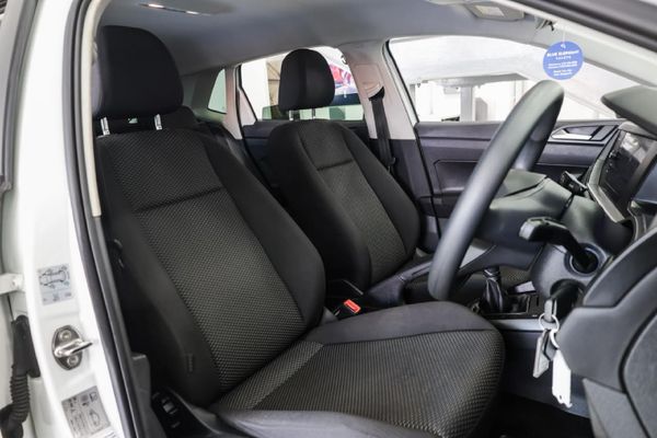 2024-Volkswagen-Polo-10-TSI image:9