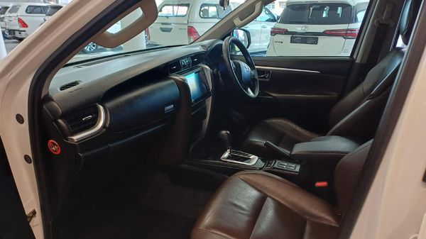 2020-Toyota-Fortuner-24-GD-6-Raised-Body-Auto image:8
