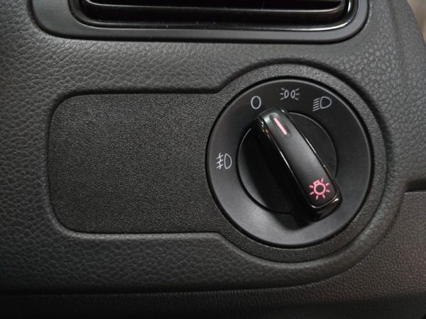 2025-Volkswagen-Polo-Vivo-14 image:14