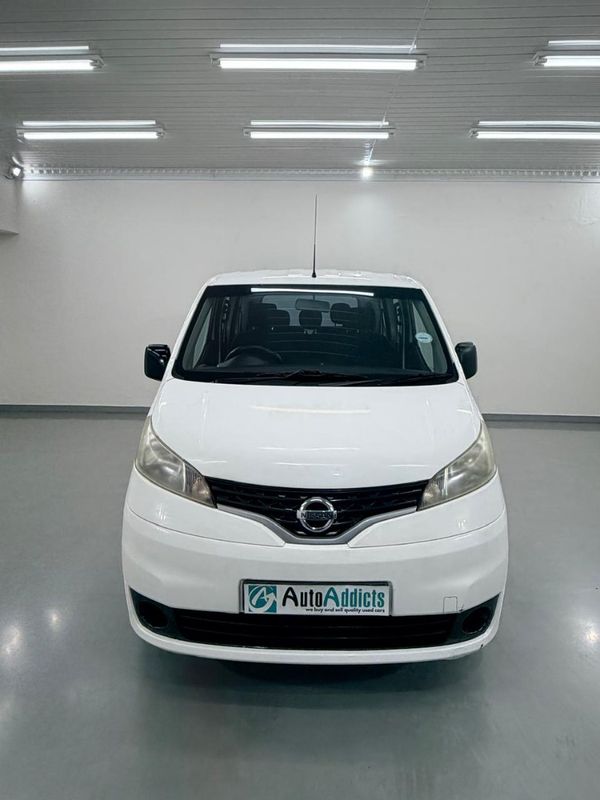 2016-Nissan-NV200-15-dCi-Visia-7-seat image:1