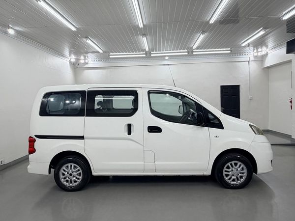 2016-Nissan-NV200-15-dCi-Visia-7-seat image:3