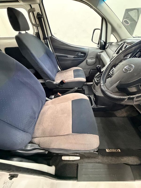2016-Nissan-NV200-15-dCi-Visia-7-seat image:7