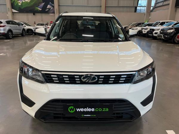 2022-Mahindra-XUV-300-15D-W6 image:7