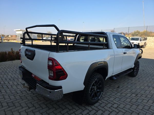 2021-Toyota-Hilux-28-GD-6-Raised-Body-Legend-Auto-Extended-Cab image:1