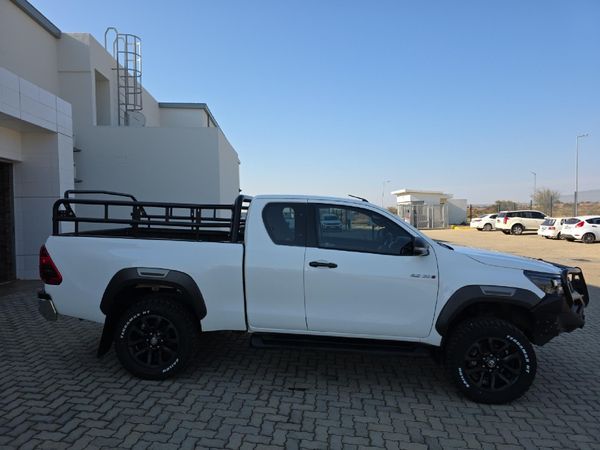 2021-Toyota-Hilux-28-GD-6-Raised-Body-Legend-Auto-Extended-Cab image:2