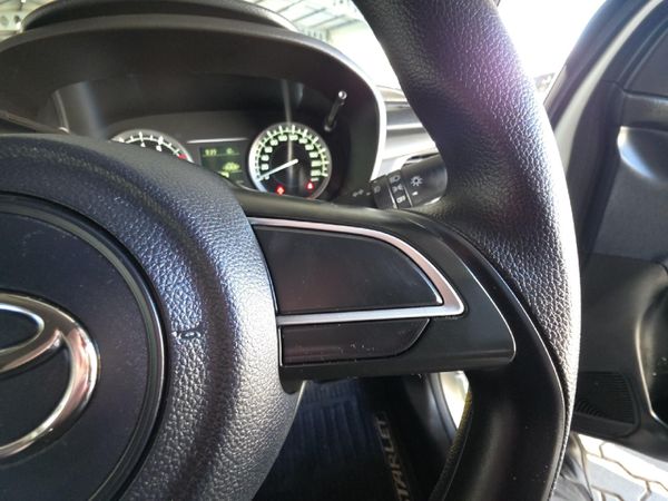 2025-Toyota-Starlet-15-XS-Auto image:9