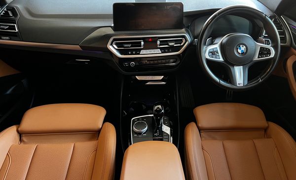 2023-BMW-X3-xDrive20d image:12