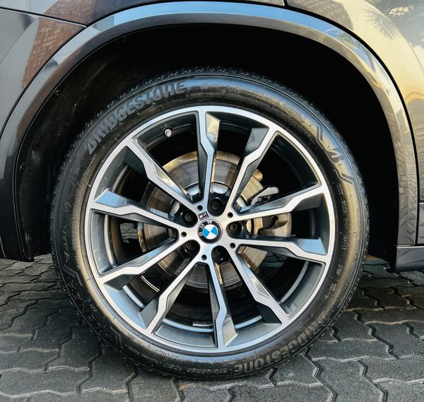 2023-BMW-X3-xDrive20d image:19