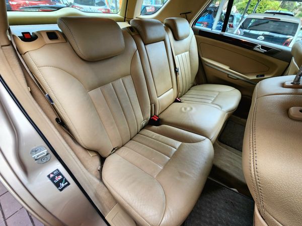 2007-Mercedes-Benz-ML-500-Auto image:5