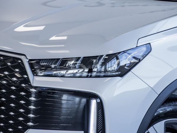 2026-Chery-Tiggo-Cross-15T-Me-DCT-Auto image:1