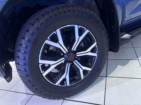 2025-Isuzu-D-Max-19-DDI-HR-X-Rider-Auto-Double-Cab image:5