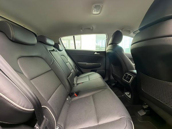 2021-Kia-Sportage-20-EX-Auto image:9