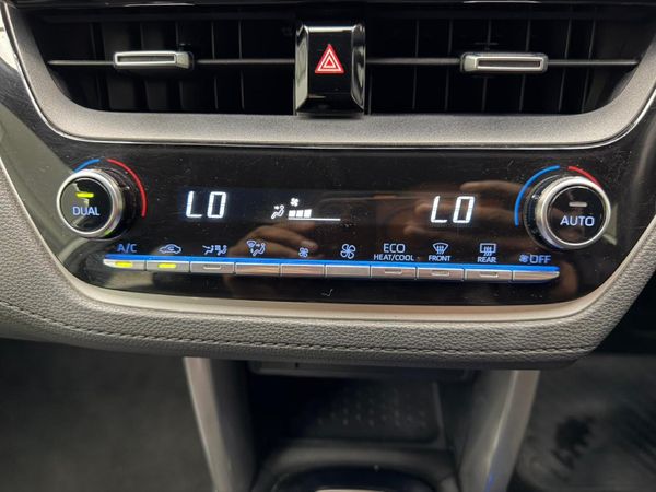 2022-Toyota-Corolla-Cross-18-XS image:12
