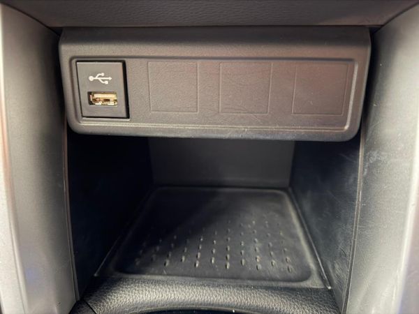 2022-Toyota-Corolla-Cross-18-XS image:24
