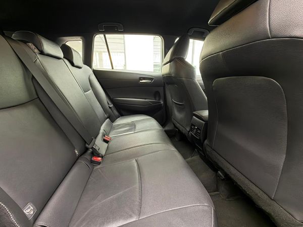2022-Toyota-Corolla-Cross-18-XS image:31