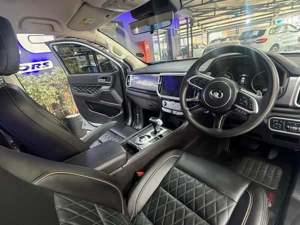 2024-GWM-P-Series-PV-20-TD-LS-Auto-Double-Cab-Black-Edition image:8