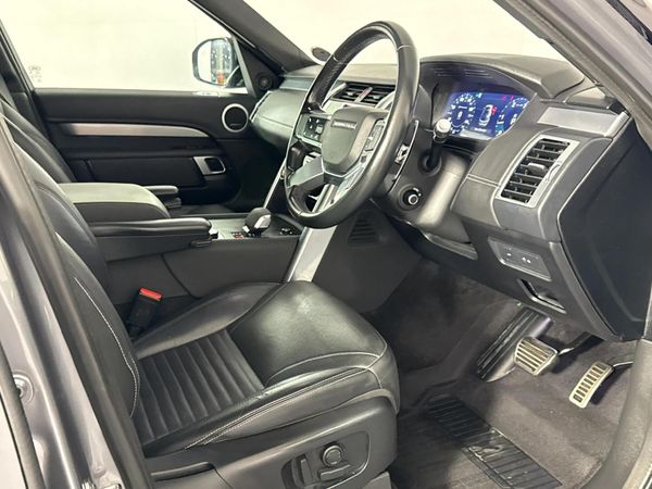 2022-Land-Rover-Discovery-30-TD-SE-R-Dynamic-D300 image:9