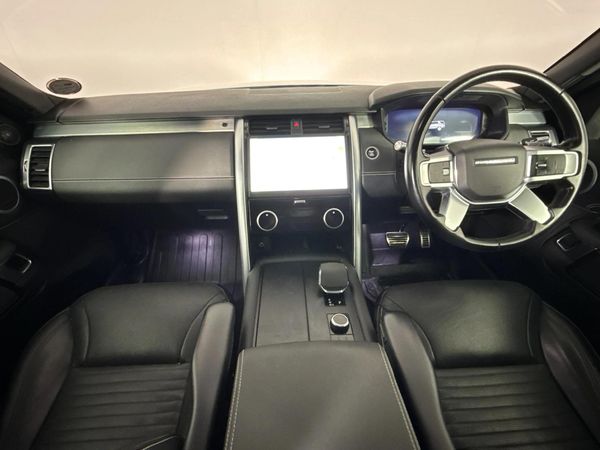 2022-Land-Rover-Discovery-30-TD-SE-R-Dynamic-D300 image:1
