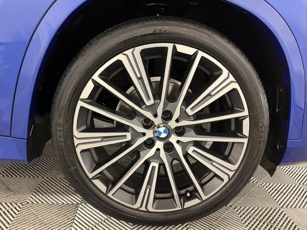 2022-BMW-X1-sDrive18i-M-Sport image:5