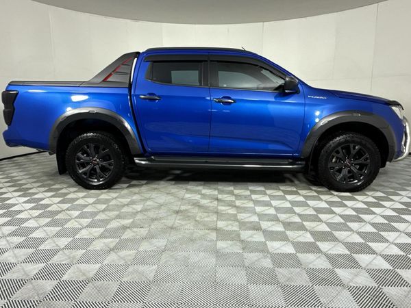 2022-Isuzu-D-Max-30-DDI-V-Cross-HR-Auto-Double-Cab image:17