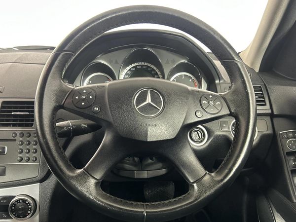 2011-Mercedes-Benz-C-Class-C-350-CDI-Avantgarde-Auto image:12