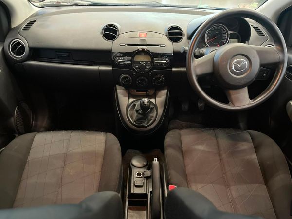 2013-Mazda-2-13-Active-5-dr image:9