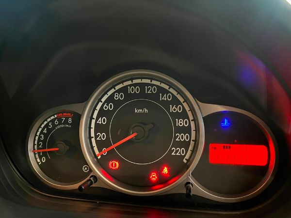 2013-Mazda-2-13-Active-5-dr image:10