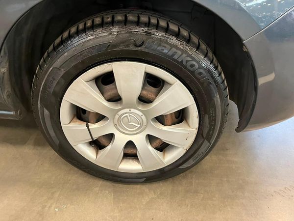 2013-Mazda-2-13-Active-5-dr image:8