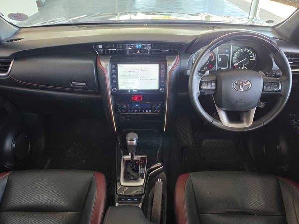 2024-Toyota-Fortuner-28-GD-6-RB-Auto image:8
