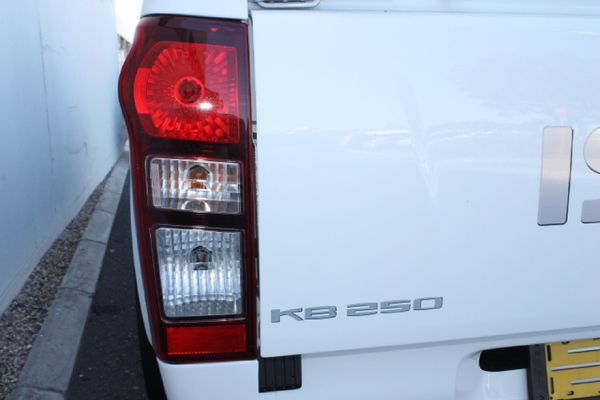 2026-Isuzu-D-Max-250C-Single-Cab image:6