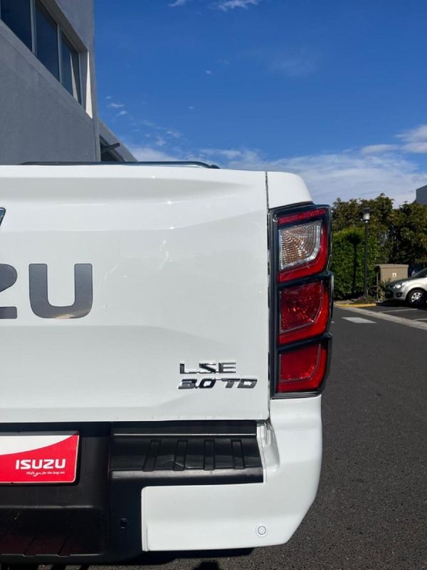 2026-Isuzu-D-Max-30-DDI-HR-LSE-Auto-Double-Cab image:6