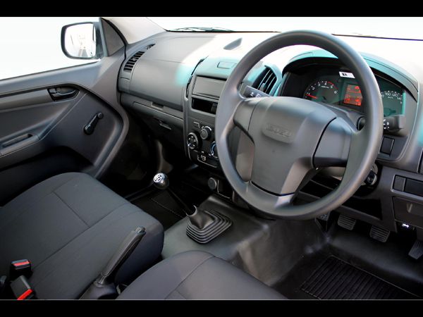 2026-Isuzu-D-Max-250C-Fleetside-Single-Cab image:7