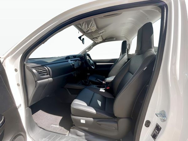 2026-Toyota-Hilux-24-GD-6-SR-4x4-Single-Cab image:10