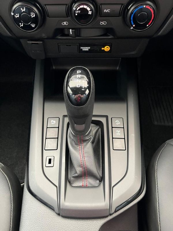 2026-Isuzu-D-Max-19-DDI-HR-X-Rider-Auto-Double-Cab image:14