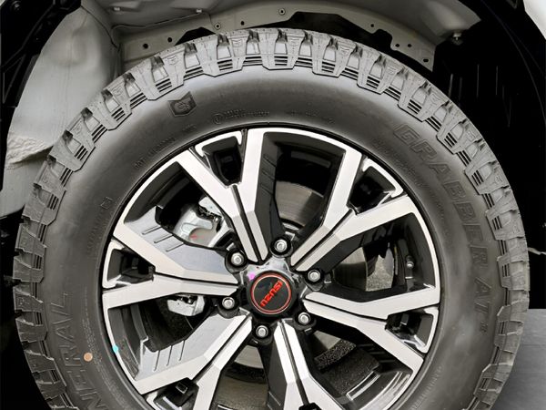 2026-Isuzu-D-Max-19-DDI-HR-X-Rider-Auto-Double-Cab image:8