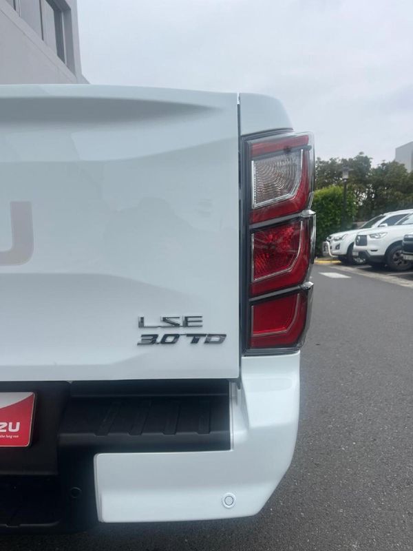 2026-Isuzu-D-Max-30-DDI-LSE-Auto-E-Cab image:7