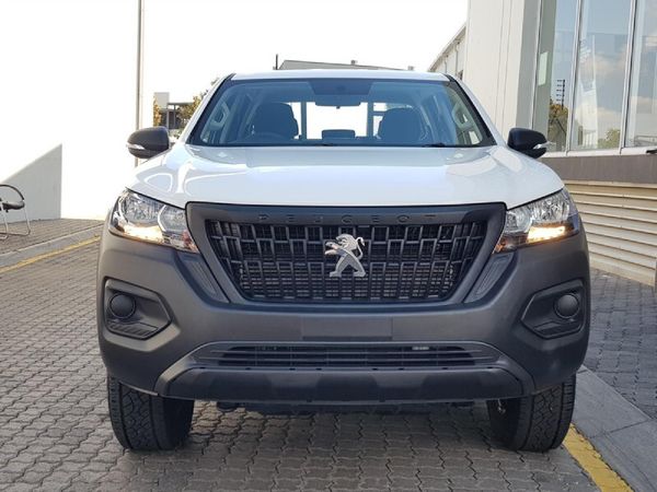 2026-Peugeot-Landtrek-19D-Professional-Double-Cab image:3