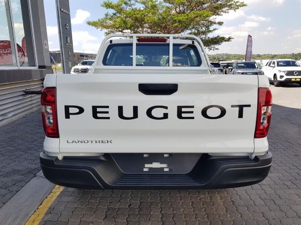 2026-Peugeot-Landtrek-19D-Professional-Double-Cab image:4