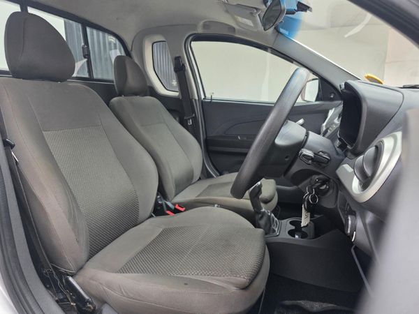2016-Chevrolet-Utility-14-AC image:11