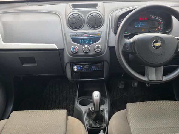 2016-Chevrolet-Utility-14-AC image:17