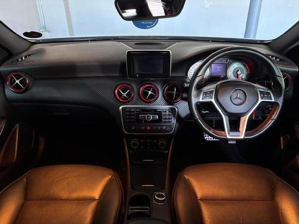 2014-Mercedes-Benz-A-Class-A-250-Sport-Auto image:11