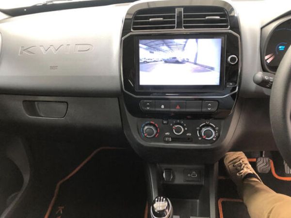 2022-Renault-Kwid-10-Techno image:10