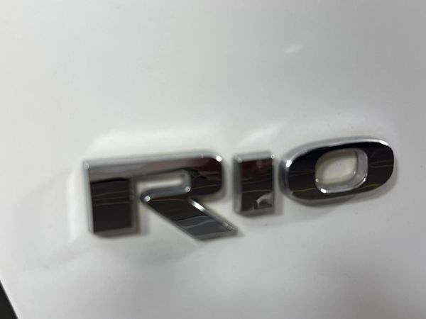 2015-Kia-Rio-12-5-dr image:11